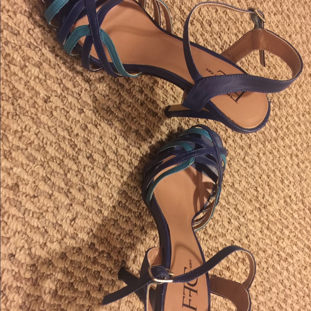 Size 36 - Picture 2 of 7